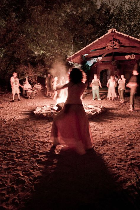 late night Drum circle dancing and bonfire Circle Dancing, Morgana Le Fay, Drum Circle, Hippie Lifestyle, She Wolf, Hippie Life, Hippie Love, Wild Woman, Future Life