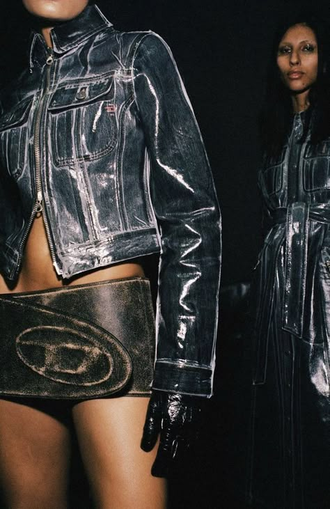 Diesel Fashion, Diesel Brand, Estilo Grunge, Moda Streetwear, Fashion Mood Board, Futuristic Fashion, Mood Board Fashion, Mode Inspo, Grunge Fashion