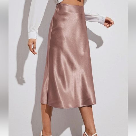 Shein Bae Zipper Side Solid Satin Skirt Dusty Pink Size Small New With Tags Bought It For An Even Didn’t End Up Wearing It Midi Skirt Pink Silk Skirt Outfit, Pink Silk Skirt, Silk Skirt Outfit, Skirts Shein, Shein Skirts, Satin Midi Skirt, Satin Skirt, Silk Skirt, Pink Silk