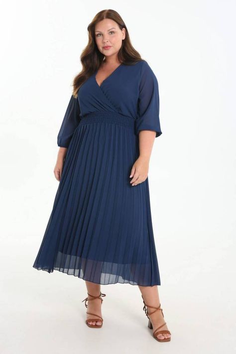 Wundercurves Shop | Mode für Mollige Curvy Outfits, Plus Size Fashion, Shoulder Dress, Cold Shoulder Dress, Online Shop, Bridesmaid Dresses, Plus Size, Wedding Dress, Quick Saves