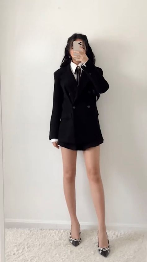 tiktok: fitsandbits Doctor Outfit, Korean Brands, Stylish Work Outfits, Dressy Outfits, Fancy Outfits, Classy Women, Stage Outfits, Korean Outfits, Casual Style Outfits