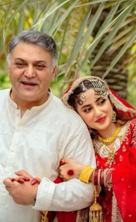 Father Daughter Wedding Pictures, Wedding Photo Must Haves, Father Daughter Poses, Father Daughter Pictures, Marriage Pics, Nikkah Photography, Father Daughter Wedding, Mother Daughter Poses, Sajal Ahad