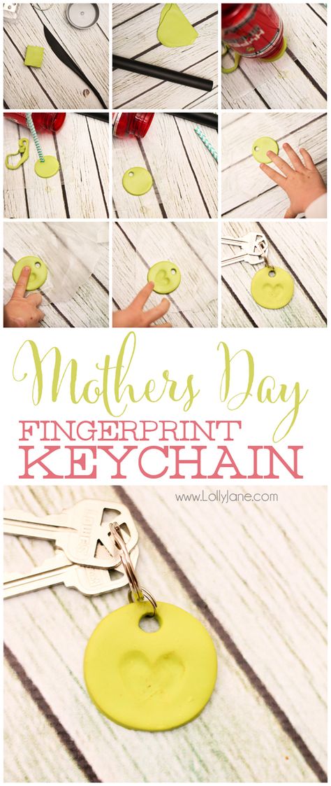 Simple Mothers Day clay fingerprint keychain! Love how the little fingers made a heart shape. Cute! via lollyjane.com Thumbprint Keychain Diy, Fingerprint Keychain Diy, Finger Print Heart, Fingerprint Keychain, Handprint Gifts, Mother's Day Projects, Clay Keychain, Cadeau Parents, Mothers Day Crafts For Kids