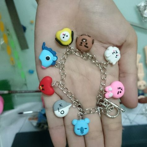 Bt21 Bracelet, Bts Bracelet, Army Accessories, Bts Christmas, Ear Tattoo Ideas, Bts Clothing, Ear Tattoos, Bts Birthdays, Tapeta Galaxie