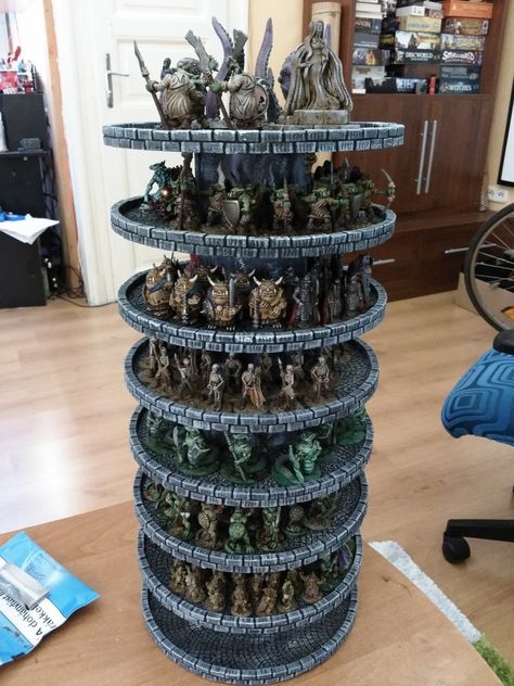 Dnd Miniatures Display, Dnd Mini Display, Warhammer Game Room, Dnd Storage Ideas, Warhammer Storage Ideas, Miniature 3d Print, Dnd Display Shelf, Dnd Mini Storage, Miniatures Display Ideas