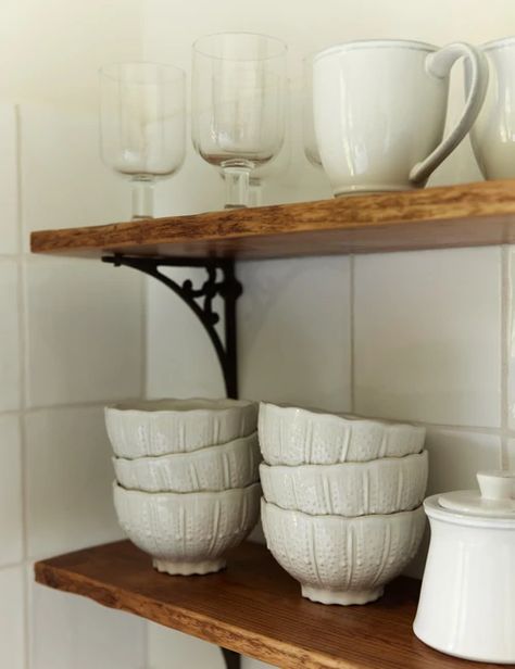 Chicly Refined and Artisanal Dish Sets and Dinnerware – Lulu and Georgia White Fruit Bowl, Dish Sets Dinnerware, Scalloped Bowl, Set A Table, White Fruit, Farmhouse Pottery, Costa Nova, Fruit Bowls, Organic Lines