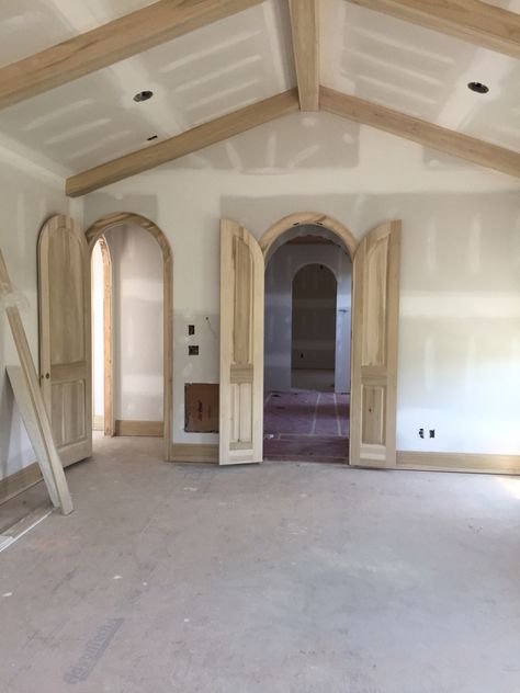 Master Double Doors, Bedrooms With Doors To Outside, Entry To Master Suite, Arched Bedroom Ceiling, Master Bath Entry Doors, Double Doors To Bedroom, Arched Double Doors Interior, Double Door Bathroom Entry, Arched Entry Interior