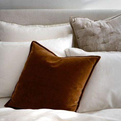 Sustainable linen weaves luxurious bedding that's elegant yet laid-back. Naturally regulating temperatures, our exclusive sheets keep sleepers cool in warm weather and warm in cooler months. Dreamy and serene, the pampas ivory harmonizes effortlessly with neutral and colorful bedding for a bed made just for you. Each sheet set includes one flat sheet, one fitted sheet and one standard pillowcase with a twin set, two standard pillowcases with full and queen sets or two king pillowcases with a kin Cognac Pillow, Natural Linen Bedroom, Velvet Bedding, Queen Bed Sheets, King Bed Sheets, Colorful Bedding, Anthropologie Inspired, Rusty Orange, Twin Xl Bedding