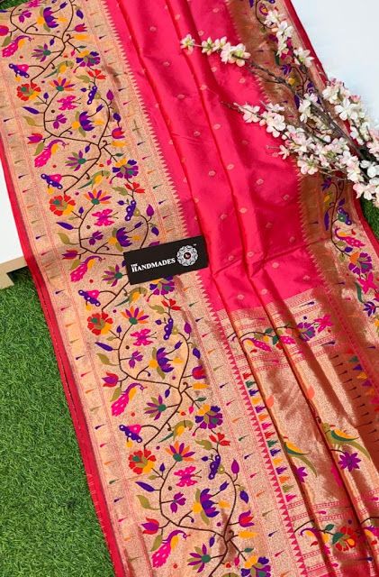 Banarasi Paithani Sarees, Pythani Sarees, Pathani Saree, New Fashion Saree, Bride Reception Dresses, Bengali Saree, Banaras Sarees, Reception Dresses, Banarsi Saree