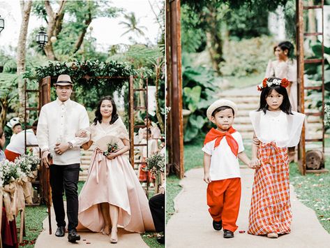 Check Out This Fun Filipiniana Wedding with All Its Traditional Beauty! | https://brideandbreakfast.ph/2019/07/03/fun-traditional-filipiniana-wedding/ Tropical Filipiniana Wedding, Filipina Wedding Theme, Traditional Filipino Wedding Theme, Filipiniana Entourage, Filipiñana Wedding Theme, Filipino Traditional Wedding, Filipino Inspired Wedding, Filipiniana Wedding Theme Reception, Modern Filipiniana Wedding Theme