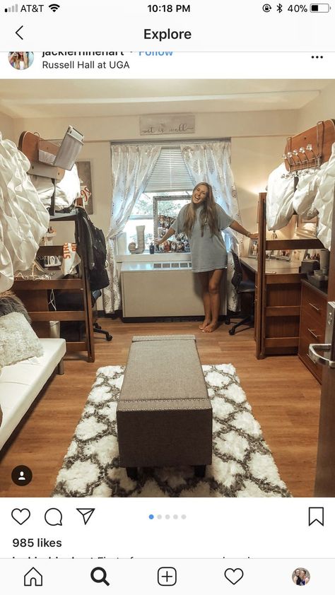 Futon In Dorm Room, Dorm With Lofted Bed, Villanova Dorm, Lofted Bed Dorm Room Ideas, College Bedroom Decor, Dorm Room Layouts, Dorm Stuff, Dream Dorm, Girl Dorms