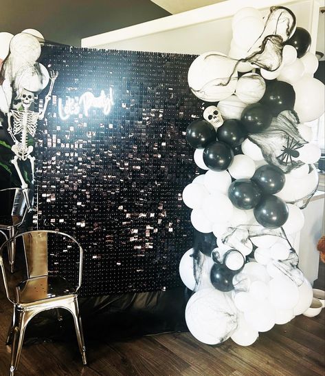 Black Shimmer Wall- Event /Wedding Backdrop- follow on Instagram @Lynn.styled for Party - Events - Wedding Decor Ideas Black Shimmer Wall, Shimmer Backdrop, Shimmer Wall Backdrop, I Am Dead, Shimmer Wall, Wedding Decor Ideas, Event Backdrop, Party Events, Wall Backdrops