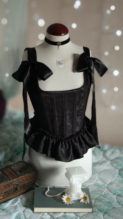 Corset Azul, Princess Core Aesthetic, Corset Aesthetic, Corset Stays, Cottagecore Corset, Custom Corset, Modern Corset, Black Corset Dress, Custom Corsets