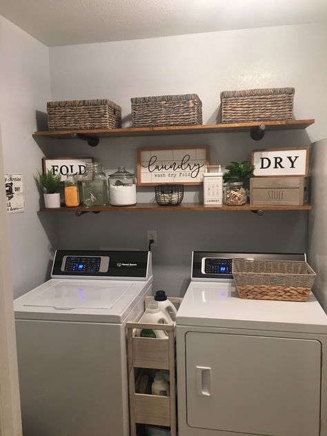 Laundry Room With Tall Ceilings, Laundry Room Supplies Organization, Laundry Room With Shelf Above Washer, Townhouse Decorating Kitchen, Small Laundry Closet Ideas, Cute Apartment Ideas Living Room, Cheap Laundry Room Makeover, Simple Laundry Room, Modern Farmhouse Kitchen Ideas