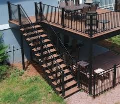 Outside Stairs, Staircase Outdoor, House Window Design, Pathway Landscaping, Balcony Railing Design, Backyard Balcony, Patio Deck Designs, Exterior Stairs, Stairs Design Modern