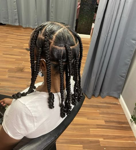 Huge Knotless Braids, Natural Hair Knotless Braids No Weave, Jumbo Natural Braids, Long Lasting Natural Hairstyles For Black Women, Big Braids Natural Hair, Coi Leray Braids Parting, Jumbo Braids Natural Hair, Short Coi Leray Braids, Tomboy Braids