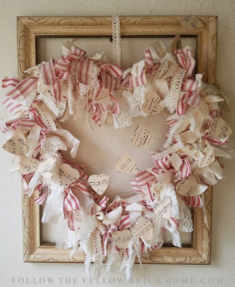 common ground : Weekend Inspiration and a Valentine Linky Invitation Heart Wreath Form, Shabby Farmhouse, Valentine's Day Wreath, Diy Valentines Decorations, Dekor Diy, Rag Wreath, Shabby Chic Vintage, My Funny Valentine, Valentine Day Wreaths