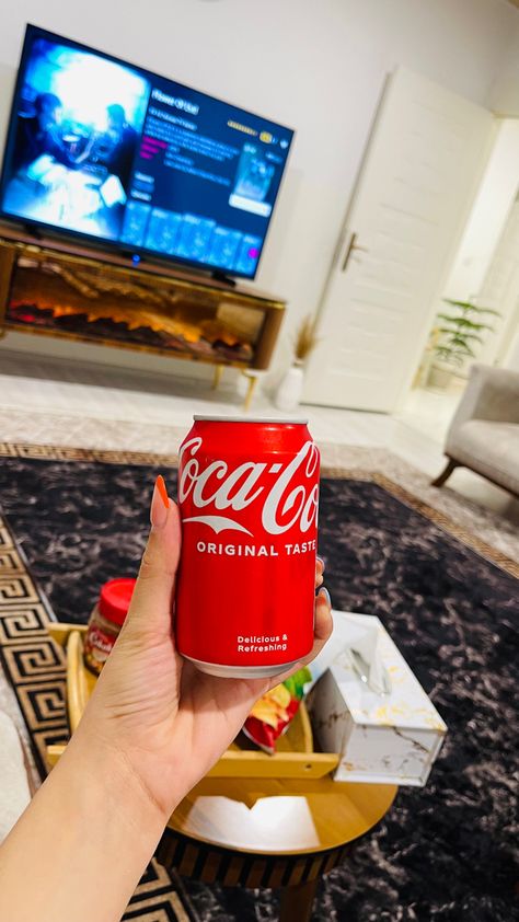 Duhok Arabic Girl, Coca Cola Drink, Cute Toe Nails, Cute Toes, Cute Love Images, Beautiful Arabic Words, Chocolate Treats, Instagram Theme, Aesthetic Instagram Theme