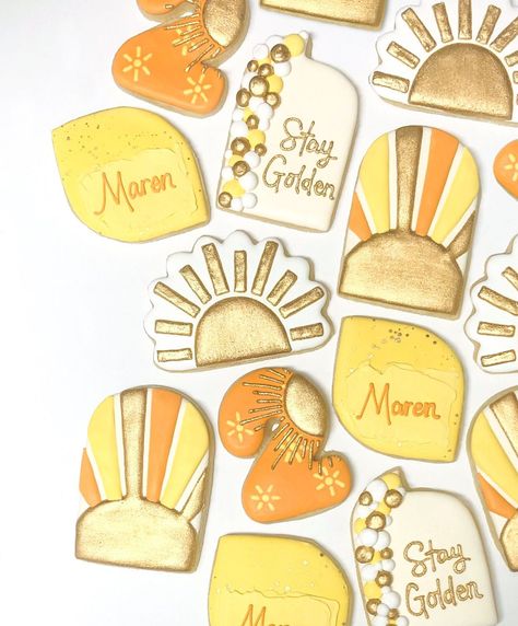 “Stay Golden” birthday theme for a 2-year-old’s golden birthday - such a beautiful mix of fun, sweet, and classy ☀️ #decoratedcookies #sugarcookies #customcookies #decoratedsugarcookies #cookieart #sugarcookieart #customsugarcookies #cookies #sugarcookiedecorating #champaignurbana #champaignillinois #chambana #staygoldenbirthday #sunshinebirthday #birthdaycookies #goldenbirthdaycookies #suncookies #goldensuncookies Groovy Golden Birthday, Four Ever Golden Birthday, Mr Golden Sun Birthday, 3rd Golden Birthday Girl, Forever Golden Birthday, Two Golden Birthday, Golden Birthday One Year Old, Kid Golden Birthday Ideas, Two Year Old Golden Birthday