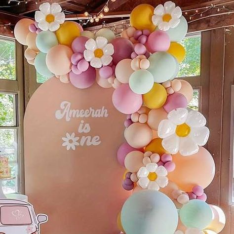 Daisy Flower Balloon, Yellow Party Decorations, Two Groovy, First Birthday Party Decorations, Pastel Balloons, Diy Balloon, Balloon Kit, Baby Shower Flowers, Balloon Flowers