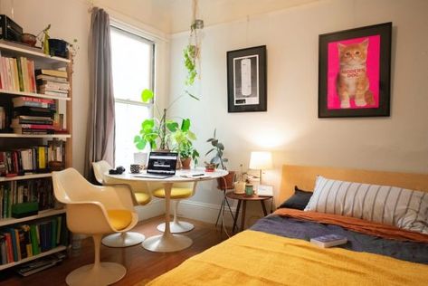 Bedroom And Office Combo Ideas, Office Bedroom Combo, Guest Bedroom Office Combo, Small Bedroom Office, Guest Room Combo, Bedroom Office Combo, Bedroom Workspace, Guest Bedroom/office, Small Guest Bedroom