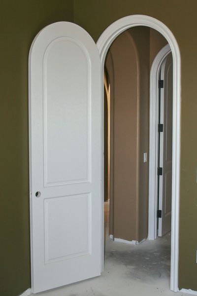 Arched Interior Door, Uk Influencer, Arch Doors, White Panel Doors, Arched Interior Doors, Arched Interior, Cottage Remodel, Arched Doorways, Washington House