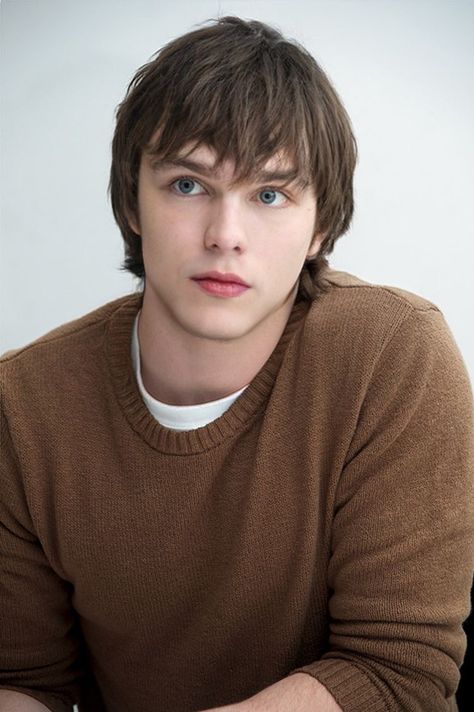 Tony Skins, Nicholas Hoult Skins, Warm Bodies, Skins Uk, Skin Photo, Nicholas Hoult, Fashion Things, Alec Lightwood, Attractive Guys