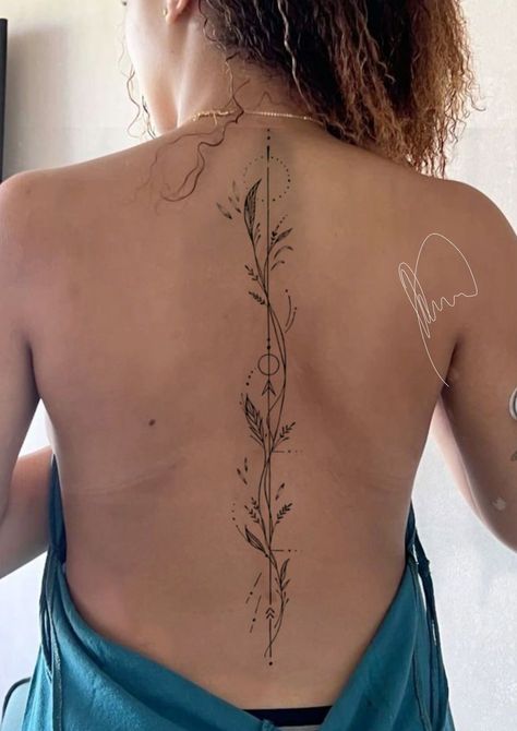 Indian Spine Tattoos For Women, Spin Tattoos For Women Ideas, Spin Tattoo Ideas, Spin Tattoos For Women, Fineline Spine Tattoo, Spin Tattoos, Spin Tattoo, Tattoo Espalda, Back Tattoo Women Spine