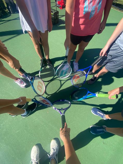 Tennis Camp Aesthetic, Tennis Team Aesthetic, Tennis High School, Aesthetic Tennis Pictures, Tennis Team Pictures, Tennis With Friends, High School Tennis, Tennis Season, Team Aesthetic