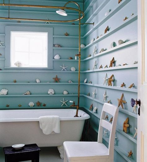 69 Sea-Inspired Bathroom Décor Ideas Seashell Bathroom Decor, Ocean Bathroom Decor, Seashell Bathroom, Mermaid Bathroom Decor, Beach Style Bathroom, Beach House Bathroom, Bathroom Decor Themes, Coastal Style Decorating, Nautical Bathroom Decor