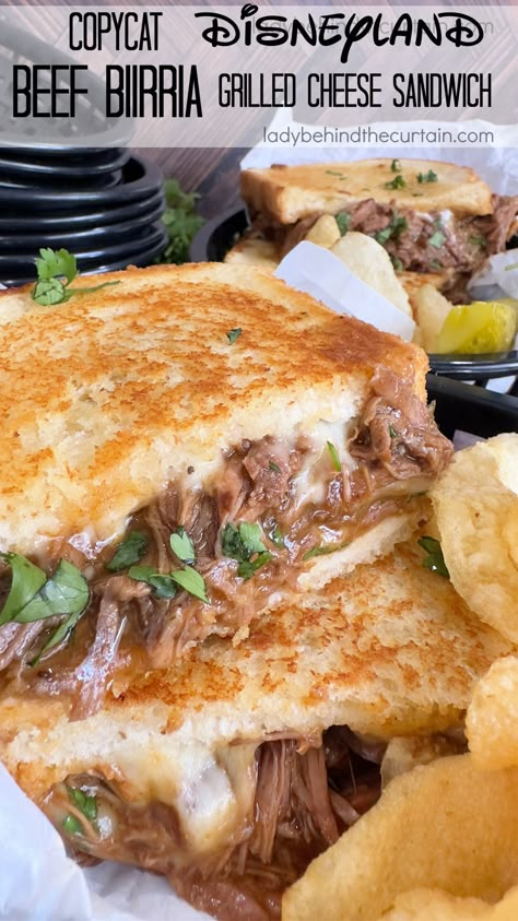 Copycat Disneyland Beef Birria Grilled Cheese Sandwich Roast Beef Grilled Cheese, Birria Grilled Cheese, Sandwich Meals, Chopped Cheese Sandwich, Mexican Sandwich, Beef Birria, Toasted Sandwich, Sandwich Lunch, Chopped Cheese