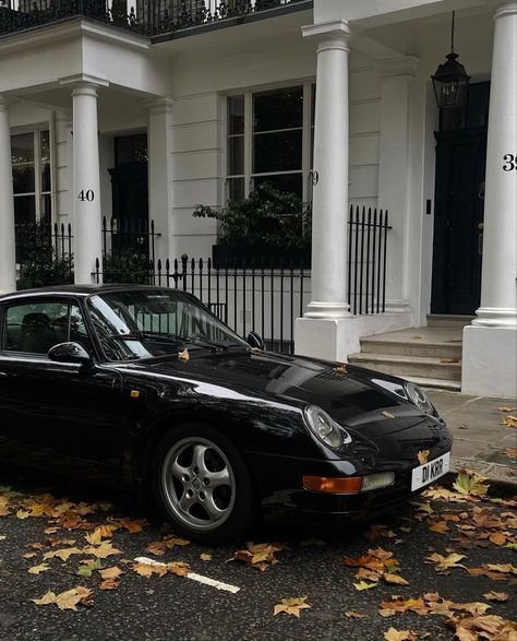 London Vibes, London Dreams, Magnolia Park, London Lifestyle, Autumn In New York, London Aesthetic, Porsche Carrera, London Life, Old Money Aesthetic