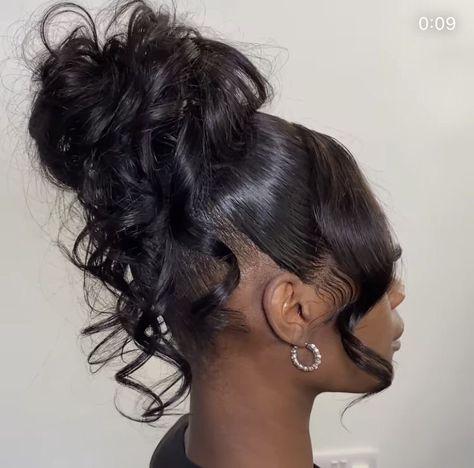 Baddie Updo Hairstyles, Messy Updo Black Women, Elegant Hairstyles For Black Women, Hair Styles For Curly, Short Length Hair, Styles For Curly Hair, Hair Styles For Long Hair, Styles For Long Hair, Hair Styles Short