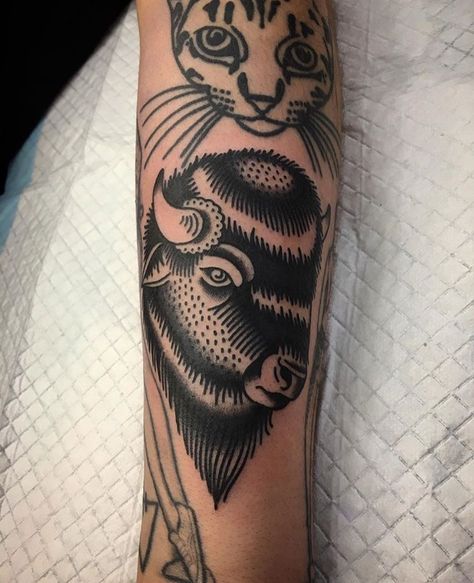 BISON / Palm Black Tattoo co CPT Bison Tattoo Traditional, American Traditional Bison Tattoo, Bison Head Tattoo, 25 Tattoo, Bison Tattoo, Buffalo Tattoo, Cowboy Tattoos, Buffalo Head, Cow Tattoo