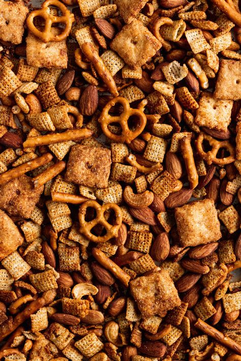 Trail Mix Gluten Free, Gluten Free Chex Party Mix Recipe, Trail Mix Recipes Gluten Free, Snack Mix Recipes Gluten Free, Paleo Chex Mix Recipes, Gluten Free Dairy Free Chex Mix Recipes, Healthy Gluten And Dairy Free Snacks, Vegan Snack Mix Recipes, Low Fodmap Trail Mix Recipe