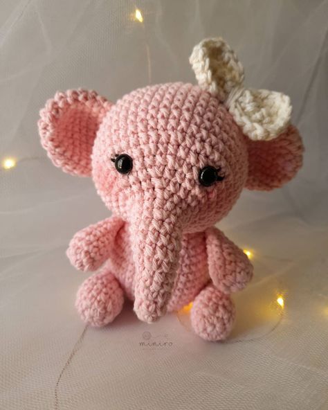 Crochet Elephant Stuffed Animal, Pocket Elephant Crochet, Crochet Animals Elephant, Crochet Stuffed Elephant Free Patterns, Cute Crochet Elephant, Chunky Elephant Crochet Pattern Free, Crochet Baby Pink, Crochet Amigurumi Free Patterns Elephant, Crochet Plushies Elephant