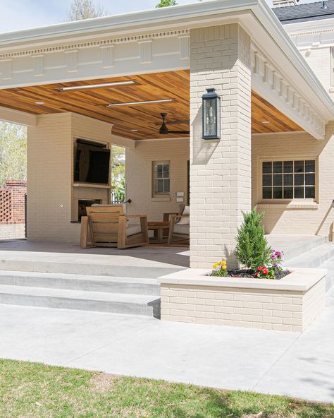 Cozy, clean, and contemporary. This newly remodeled patio area by Standford Remodeling features flush mount WD-Series heaters for outdoor comfort in any weather.

This summer, upgrade your space and spend more time outdoors with the WD-Series. 

#patiodesign #outdoorlivingspace #outdoorlivingspaces #remodelingideas Pergola With Fan, Covered Outdoor Living Rooms, Covered Patios Attached To House, Flat Roof Covering, Indoor Outdoor Living Room, Deck Remodel, Covered Patio Design, Outdoor Covered Patio, Beach House Plans