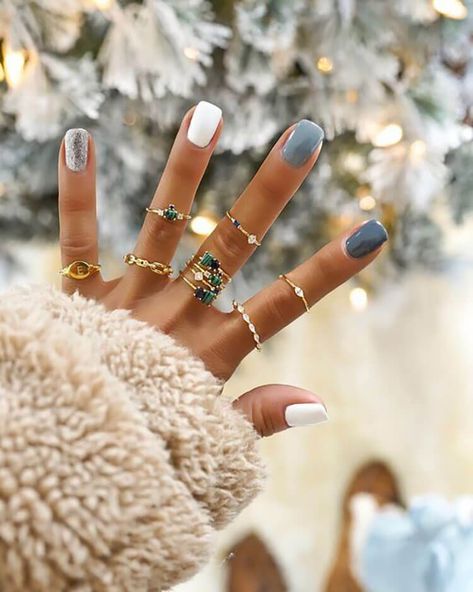 blue and white nails with rings Machiaj Smokey Eyes, Nagellack Trends, Makijaż Smokey Eye, Winter Nail Designs, Nails 2020, Nagel Inspo, Cat Kuku, Dipped Nails, Pretty Acrylic Nails