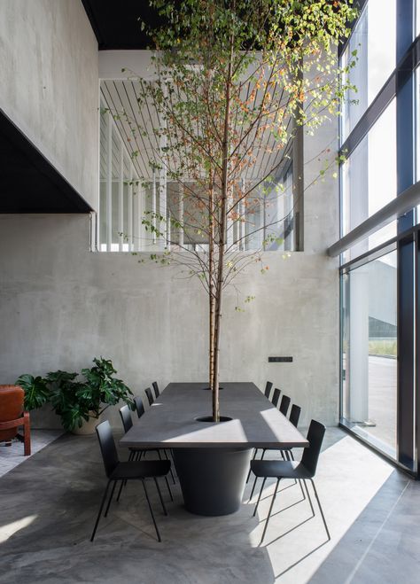 Table With Tree, Tube Lighting, Office Design Trends, Space Coffee, Open Space Office, Communal Table, Industrial Minimalist, Minimalist Interior Design, Street Furniture