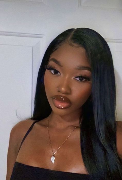 Sweet 16 Makeup, Birthday Makeup Looks, Soft Makeup Looks, Pretty Makeup Looks, Makeup For Black Skin, Brown Skin Makeup, Black Queens, Simple Makeup Looks, Black Makeup