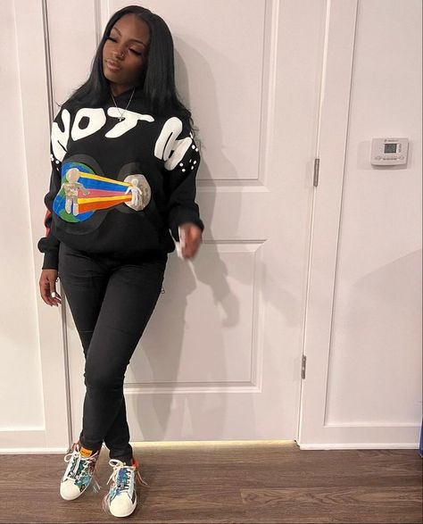 Superearth X Sean Wotherspoon Outfit, Super Earth Adidas Outfit Black Women, Black Jeans Outfit Black Women, Knu Skool Vans Outfit Black Women, First Day Of School Outfit Black Women, Cardigan Outfit Black Women, Outfit Black Women, Fly Fits, Lucky Me