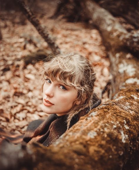 Taylor Swift in 4k on Twitter: "… " Evermore Era, Taylor Swift Evermore, Taylor Swift Photoshoot, All About Taylor Swift, Taylor Swift Outfits, Taylor Swift Album, Taylor Swift Wallpaper, Long Live Taylor Swift, Swift 3