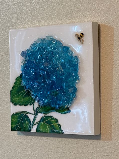 Epoxy Resin Wall Art, Glass Resin Art, Crushed Glass Crafts, Resin Framed Flowers, Window Resin Art, 3d Hydrangea Painting, Glass Frit Painting, Hydrangea Resin, Hydrangea Stained Glass Window