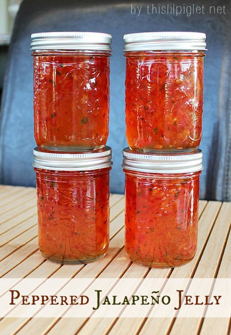 Jalapeno Jelly Recipes, Jalapeño Jelly, Jalapeno Pepper Jelly, Pepper Jelly Recipes, Cream Cheese Appetizer, Jalapeno Jelly, Hot Pepper Jelly, Jalapeno Recipes, Homemade Jelly