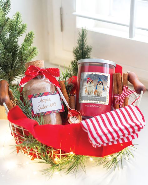 A personalized candle is the star of any gift basket. Choose a favorite fragrance, then add your own photo and a message to bring a smile. 💚 Candle Gift Basket, Diy Candle Gift, Christmas Gift Themes, Homemade Apple Cider, Yummy Healthy Breakfast, Sparkling Cider, Candle Basket, Holiday Fragrance, Apple Candles