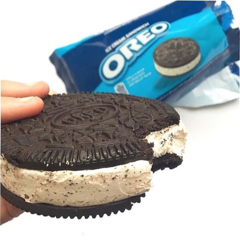 SWEET TREATS🍓��🍭👑 on Instagram: “🍦🍦 Good evening ☺️ This @oreo Ice cream Sandwich is defiantly one  of the best if your buying from a shop.. if you like Mr. Whippys and…” Sandwich Ice Cream, Oreo Ice Cream Sandwich, Cooking Soul Food, Ice Cream Sandwich Cake, Excited For Christmas, Oreo Ice Cream, Ice Cream Cookie Sandwich, Yummy Ice Cream, Food Therapy