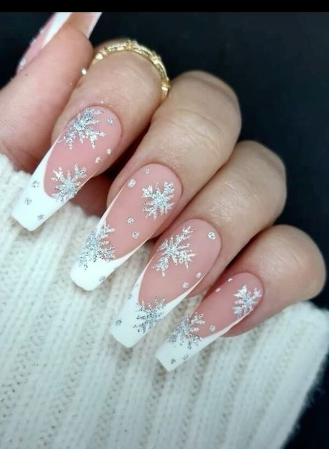 Frosted Snowflake Nails, December January Nails, Frosty Christmas Nails, Nails Snowflakes Winter, Snowflake Stiletto Nails, Almond Nails Snowflakes, Christmas Nails Snowflake Glitter, Winter Snow Nail Designs, 3d Snowflake Nails