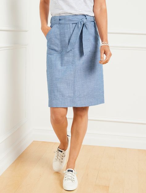 Elementary Librarian, Petite Skirts, Dressed For My Day, Alternative Dress, Jacket Outfit Women, Casual Summer Outfits For Women, Utility Skirt, Chambray Fabric, Striped Midi Skirt