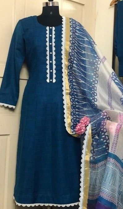 Lace work kurti Lass Design Suit, Lace Design On Suits, Lace Work Kurti, Lace Kurti, New Party Wear Dress, Lace Dress Design, Simple Kurta Designs, Womens Trendy Dresses, Pakistani Dresses Casual