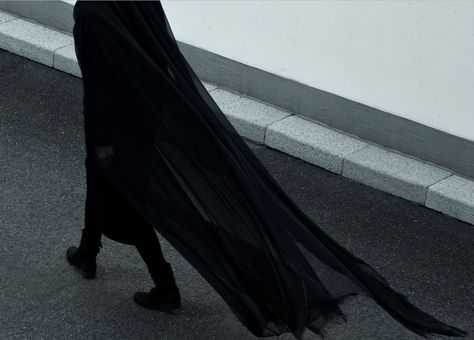 Dark Cloak Aesthetic, Harrowhark Aesthetic, Essek Thelyss Aesthetic, Black Cloak Aesthetic, The Locked Tomb Aesthetic, Cloak Aesthetic, Essek Thelyss, Walburga Black, Locked Tomb